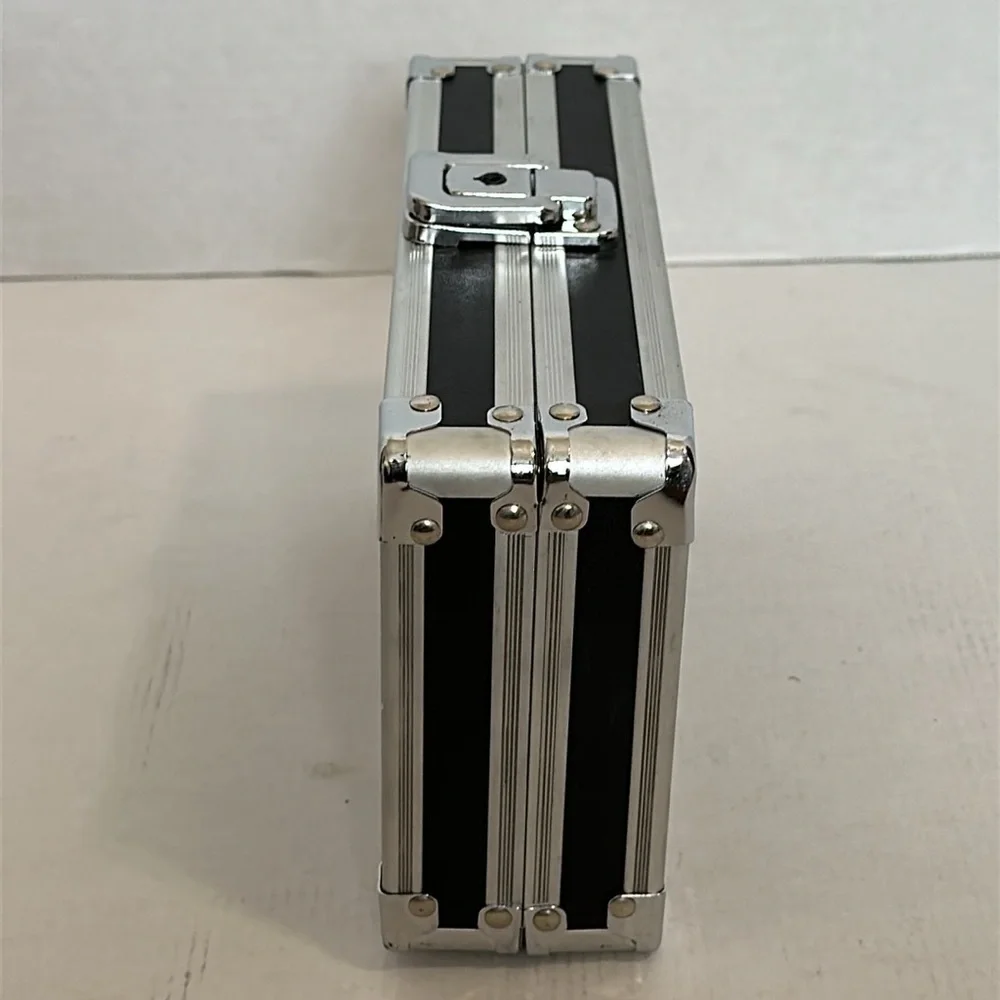 vaultz mesh pocket